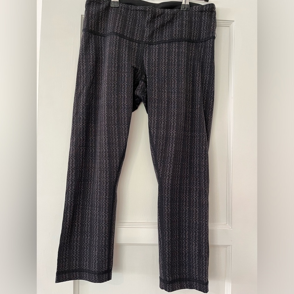 Lululemon Wunderunder Crop 23” Size 4 In Black Zi… - image 1